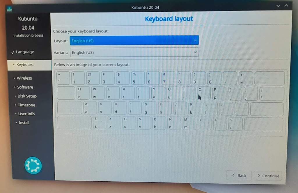 Screenshot of window asking to select the preferred keyboard layout.